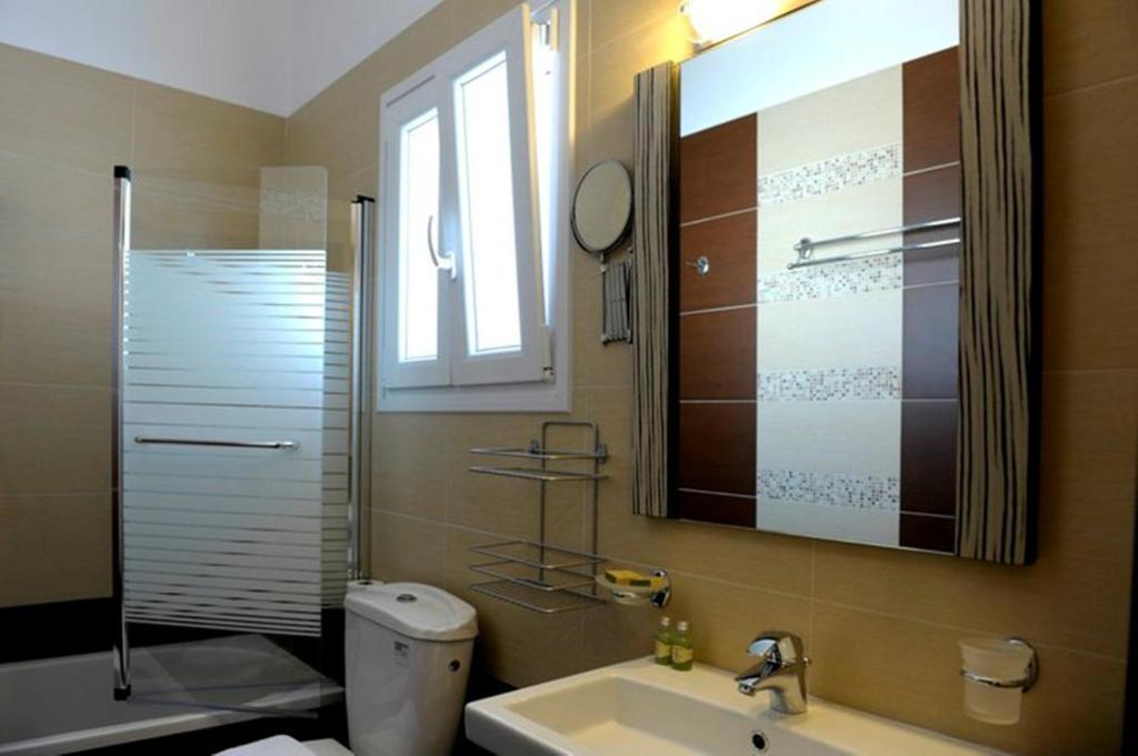 Hotel Aerolithos Adamantas  Zimmer foto